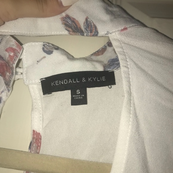 Kendal and Kylie long sleeve floral shirt - Picture 2 of 2